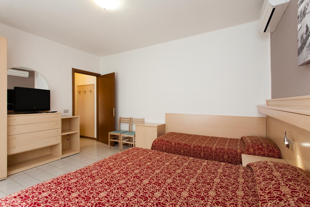 Residence Marina Лидо ди Йезоло Екстериор снимка